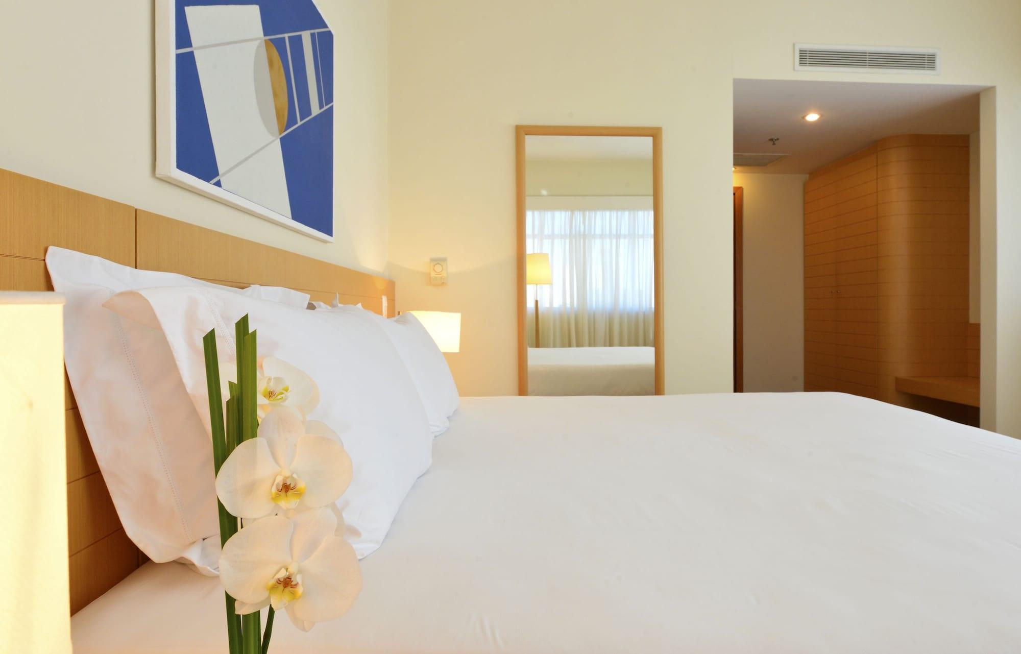 Pestana Curitiba Hotel Bagian luar foto