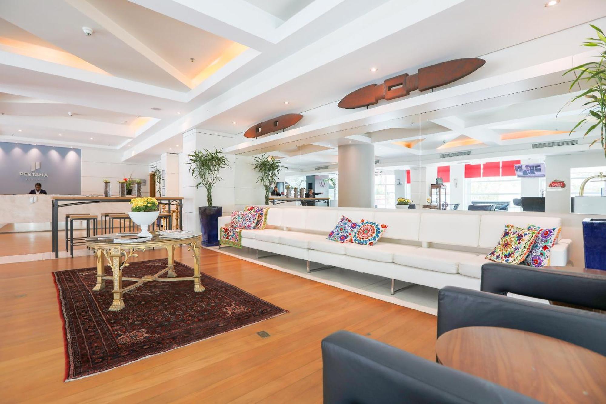 Pestana Curitiba Hotel Bagian luar foto